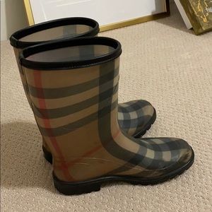 Burberry rain boots